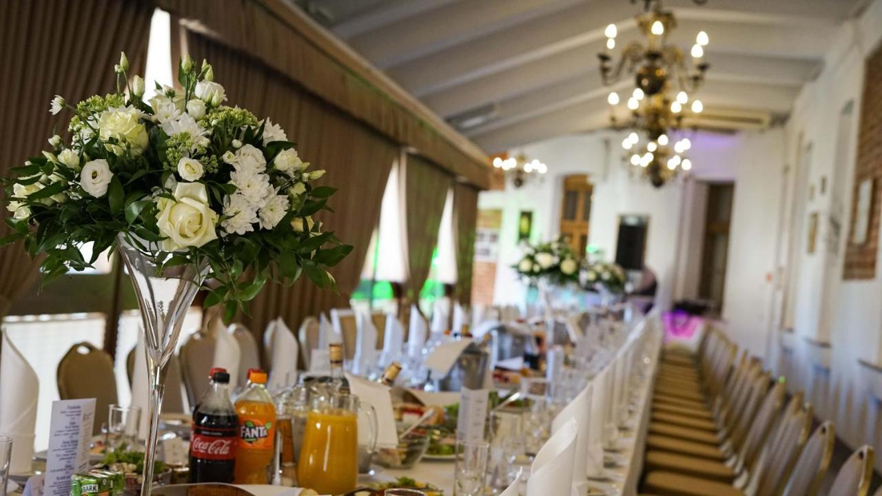 Hotel Zamek Pultusk Dom Polonii Ngoại thất bức ảnh