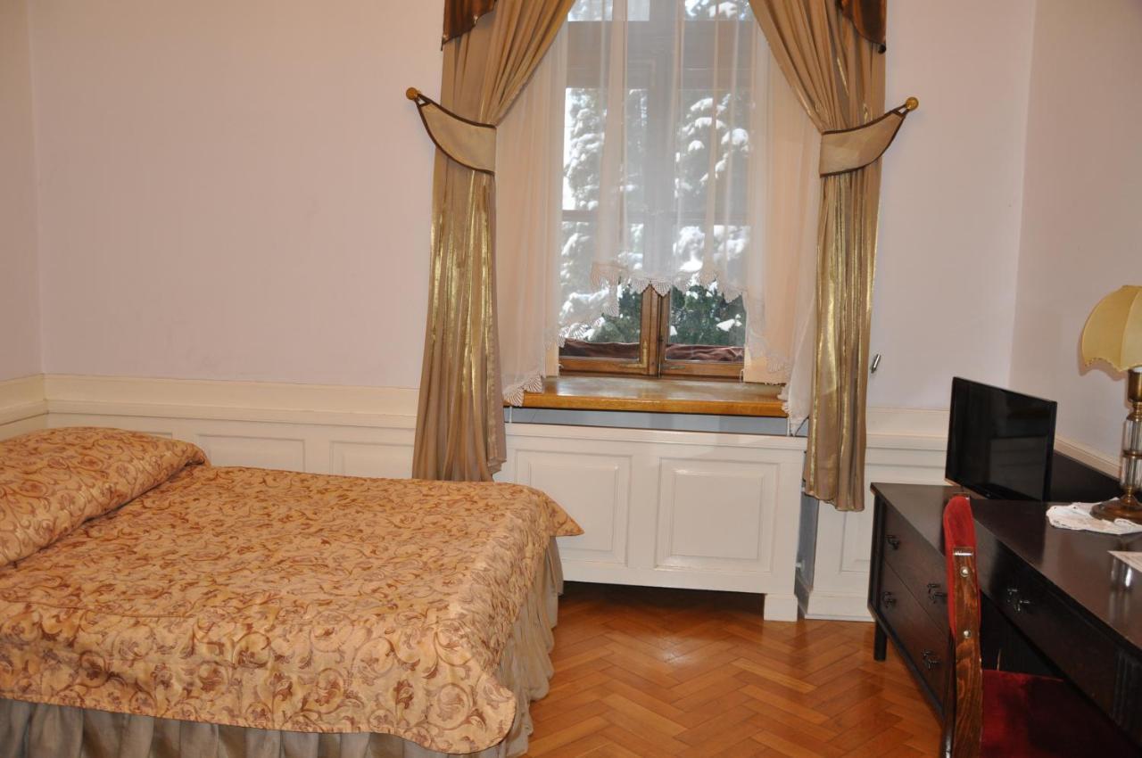 Hotel Zamek Pultusk Dom Polonii Ngoại thất bức ảnh
